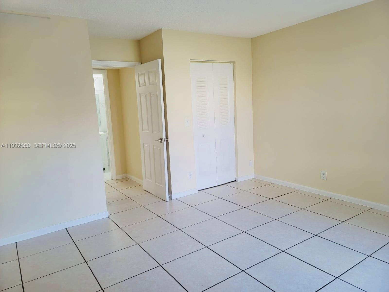 CROSS CREEK CONDO - Residential Lease