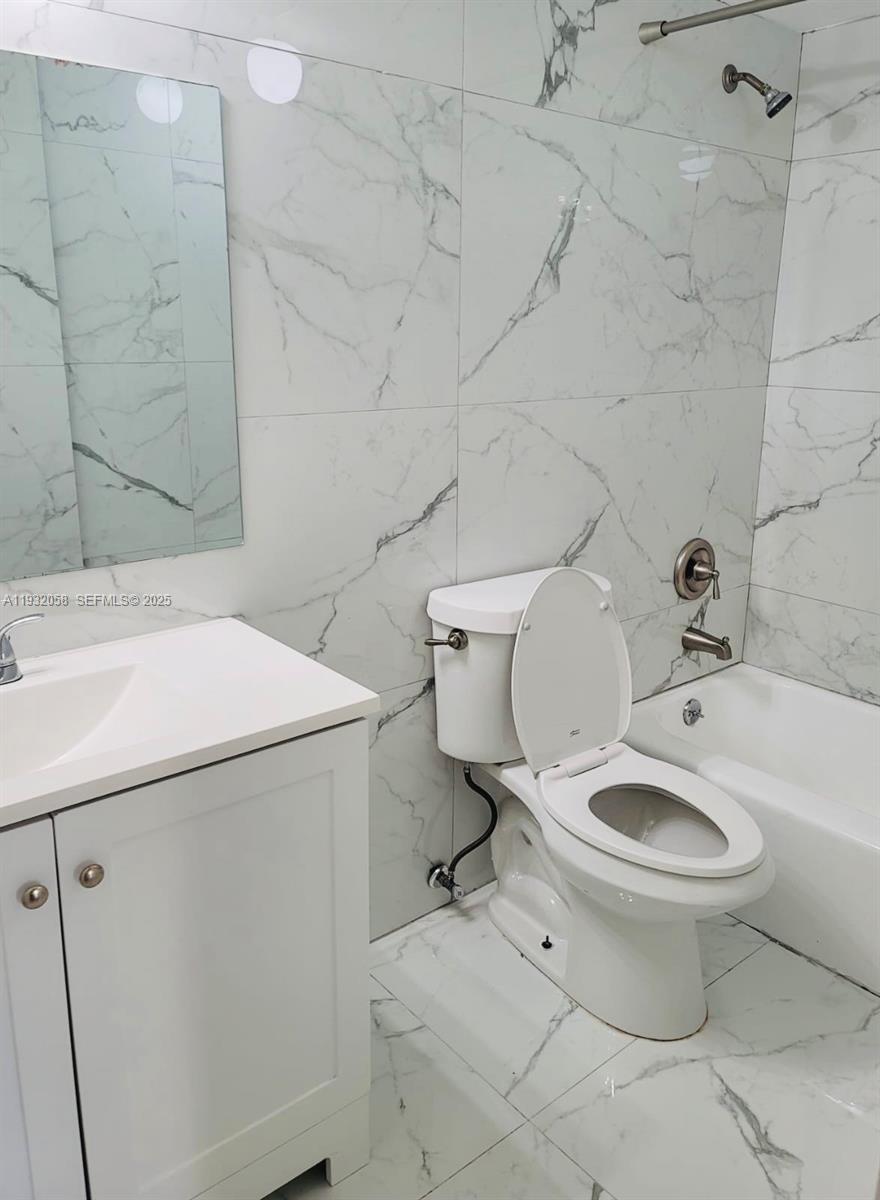 CROSS CREEK CONDO - Residential Lease