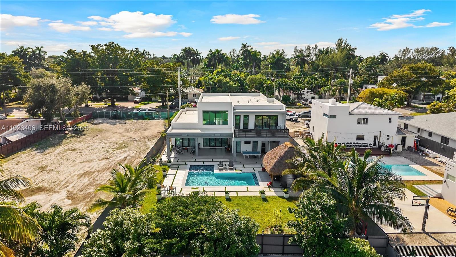 COUNTRY CLUB EST SEC 2 AM - Residential