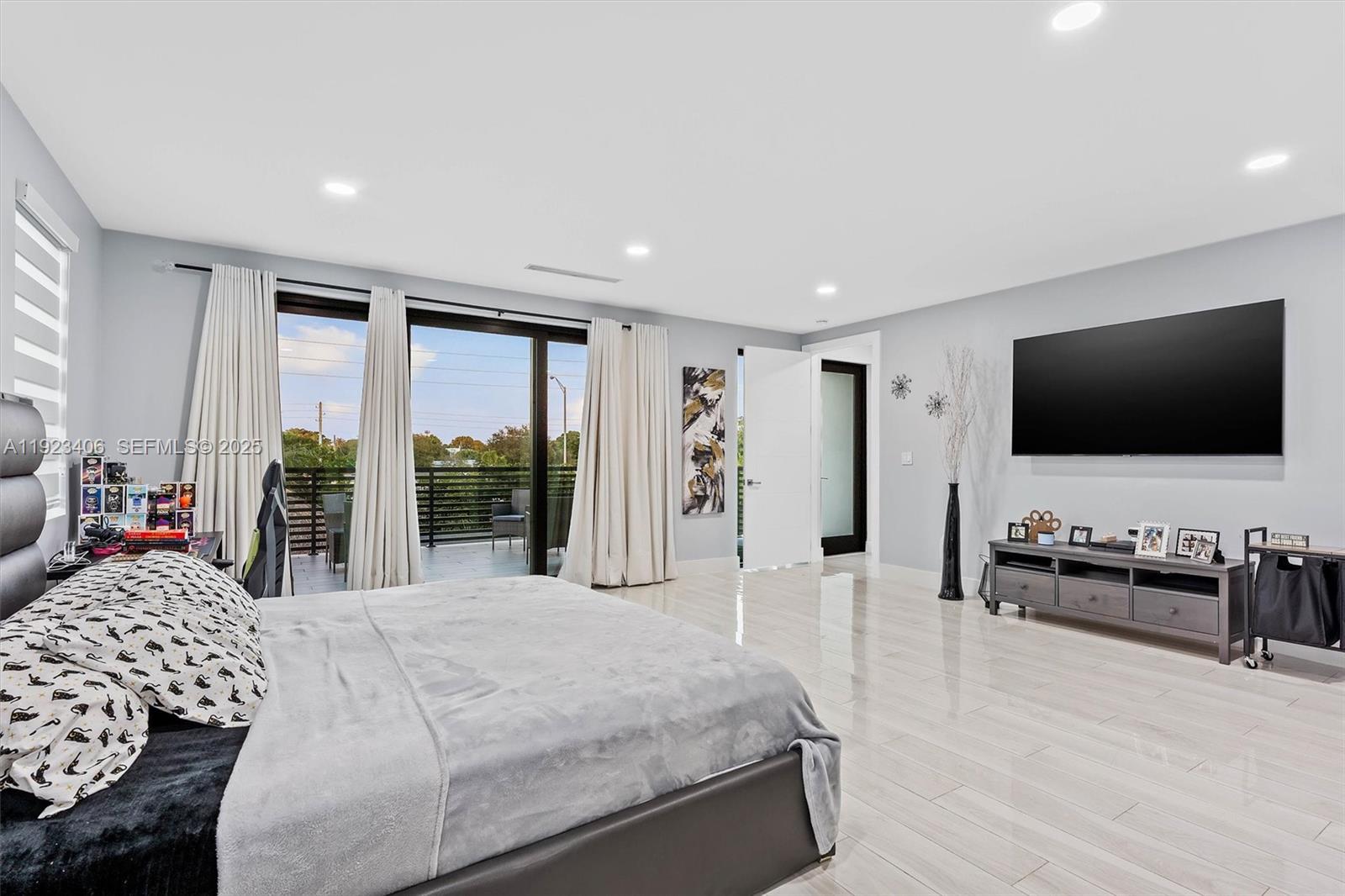 COUNTRY CLUB EST SEC 2 AM - Residential