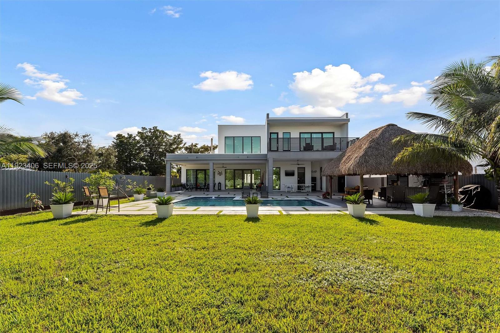 COUNTRY CLUB EST SEC 2 AM - Residential