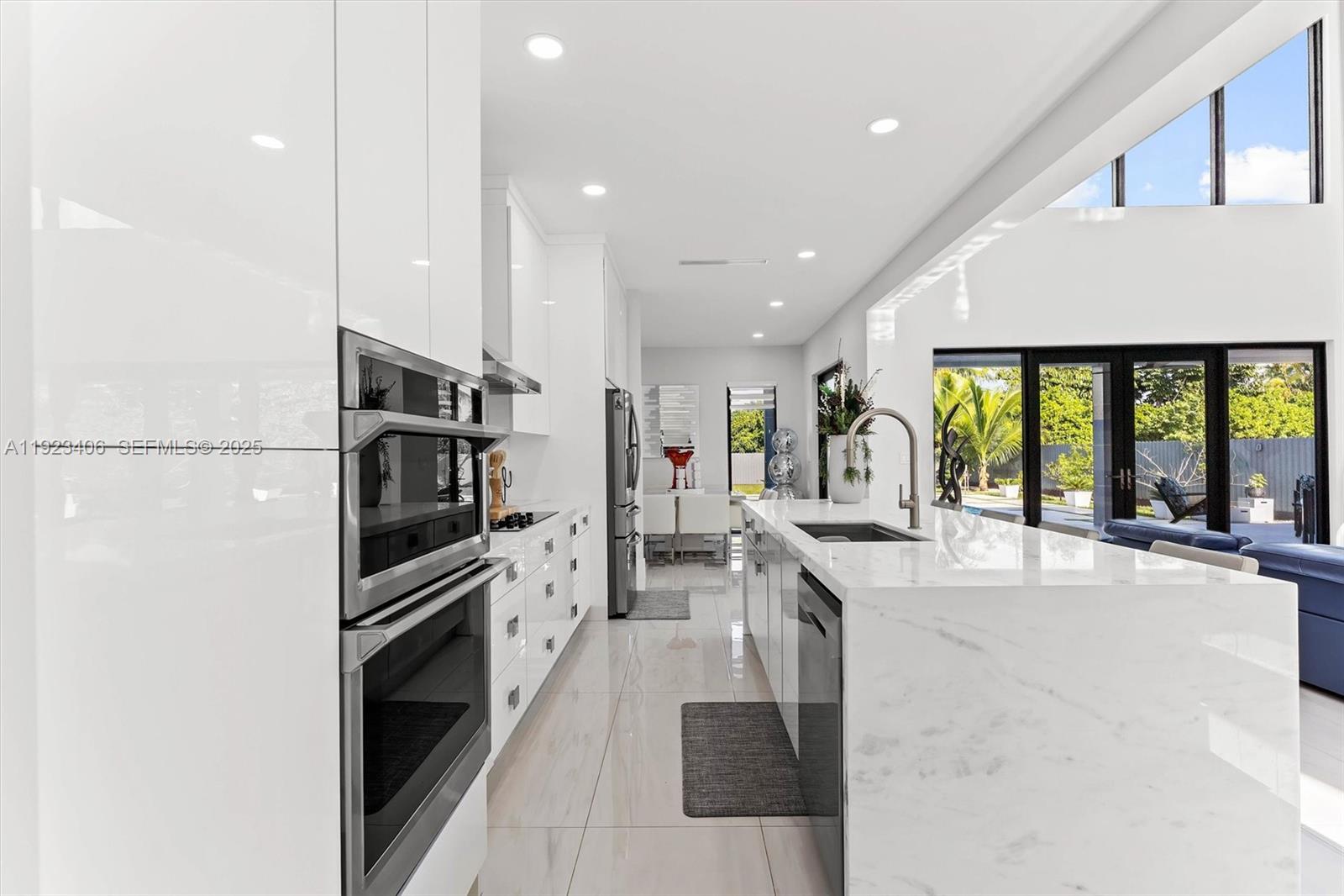 COUNTRY CLUB EST SEC 2 AM - Residential