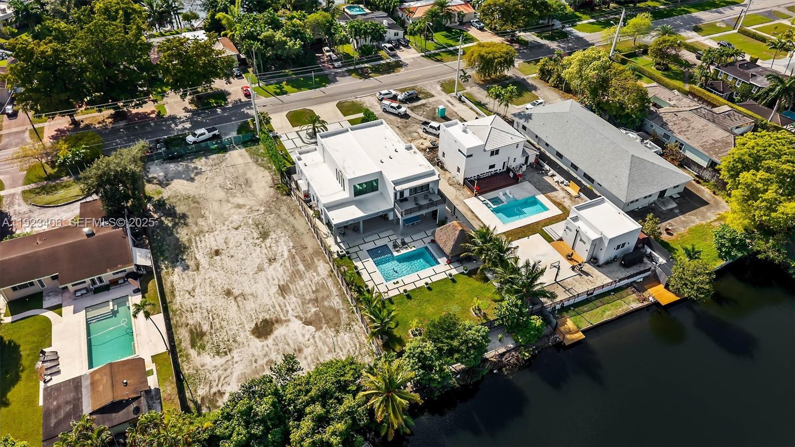 COUNTRY CLUB EST SEC 2 AM - Residential