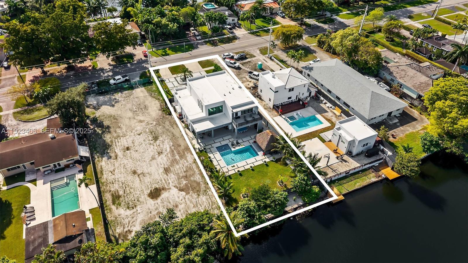 COUNTRY CLUB EST SEC 2 AM - Residential