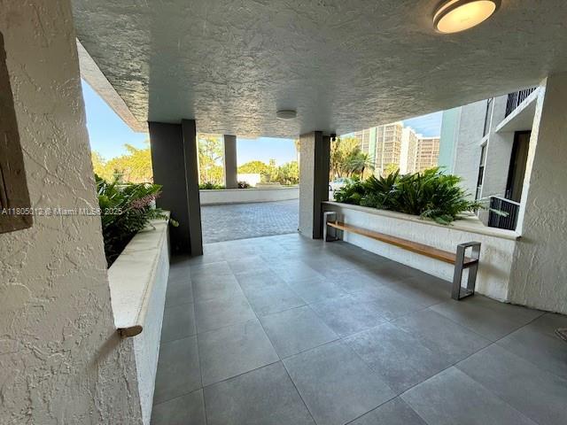 200 Leslie Dr 829