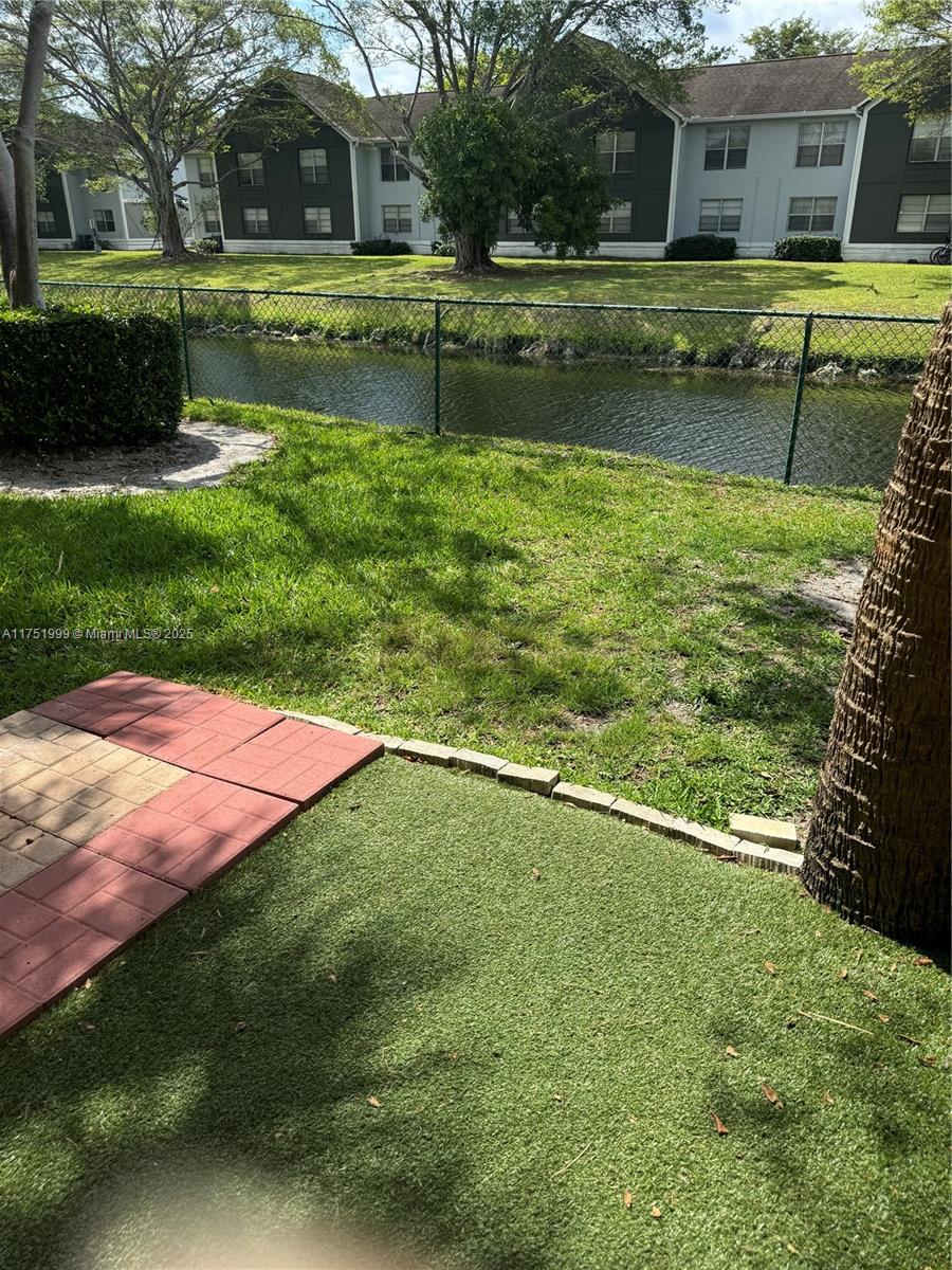 Rental Property at 7900 Nw 6th St 102, Pembroke Pines, Miami-Dade County, Florida - Bedrooms: 2 
Bathrooms: 2  - $2,200 MO.