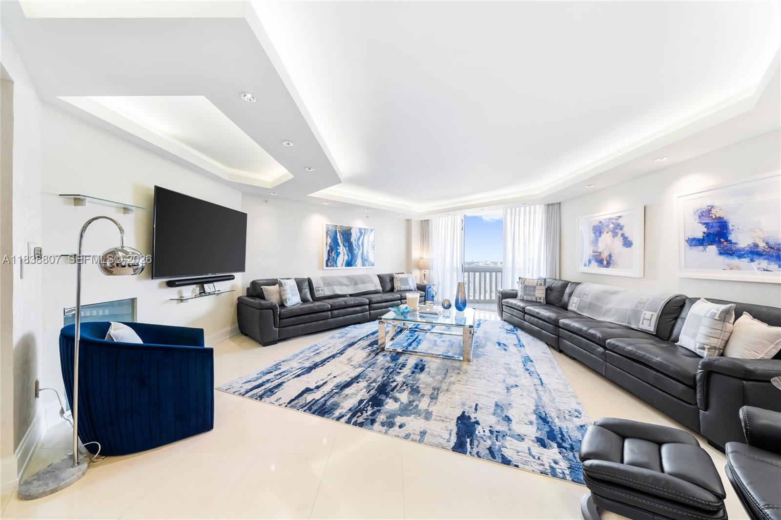 2000 ISL BLVD WILLIAMS IS - Residential