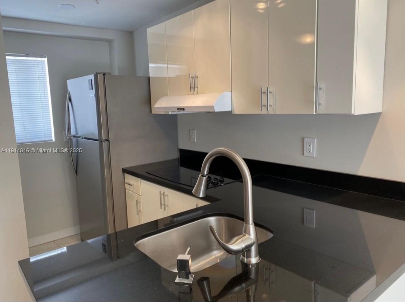 VERONA CONDO - Residential Lease