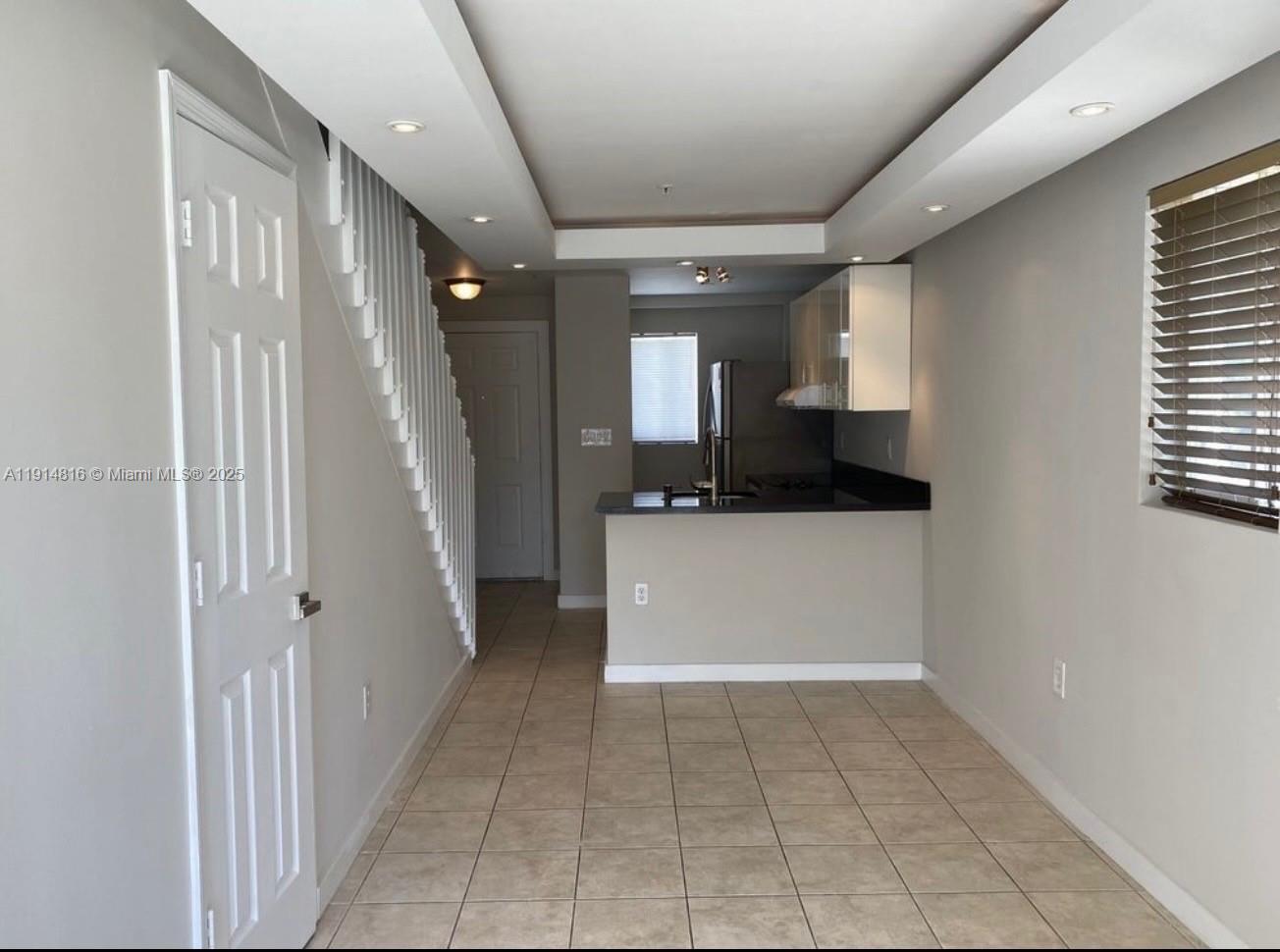 VERONA CONDO - Residential Lease