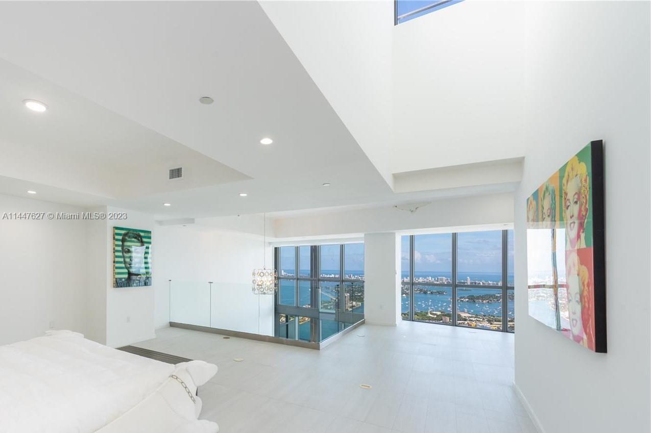 MARQUIS CONDO - Residential