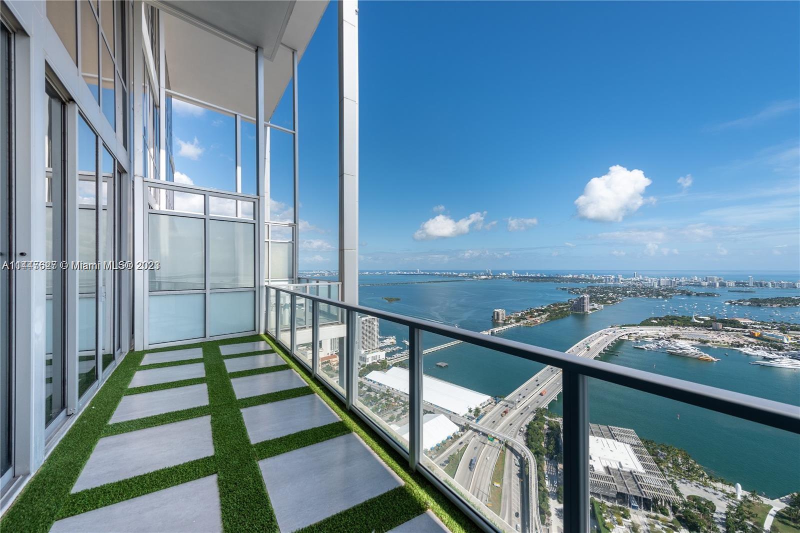 MARQUIS CONDO - Residential