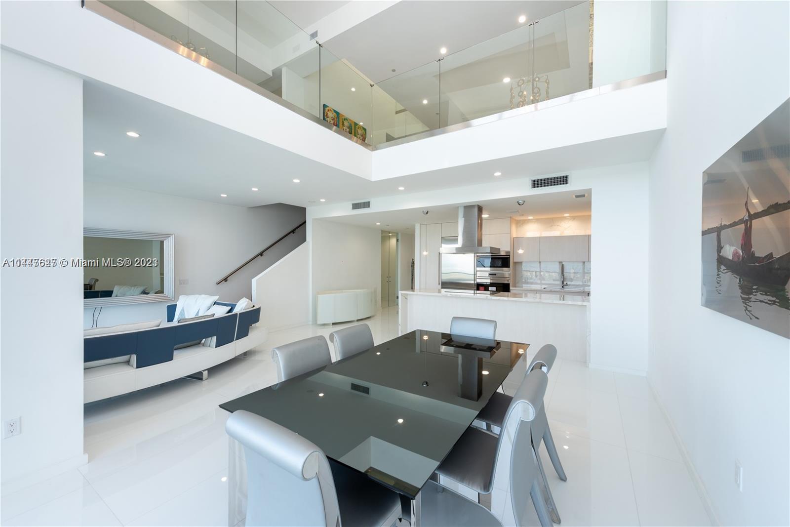 MARQUIS CONDO - Residential