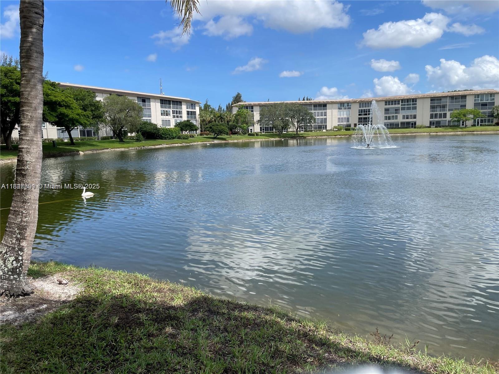 2-bedroom 2-bathroom Condo for rent. Beautiful, fully renovated, new kitchen, bathrooms, floors screened balcony with lakeview and one parking. Very active community with theatre, swimming pool, community center, exercise track and gated community. The association is referred to as the Adult Community. ---excellent ground floor location close to parking space right in front of the unit.