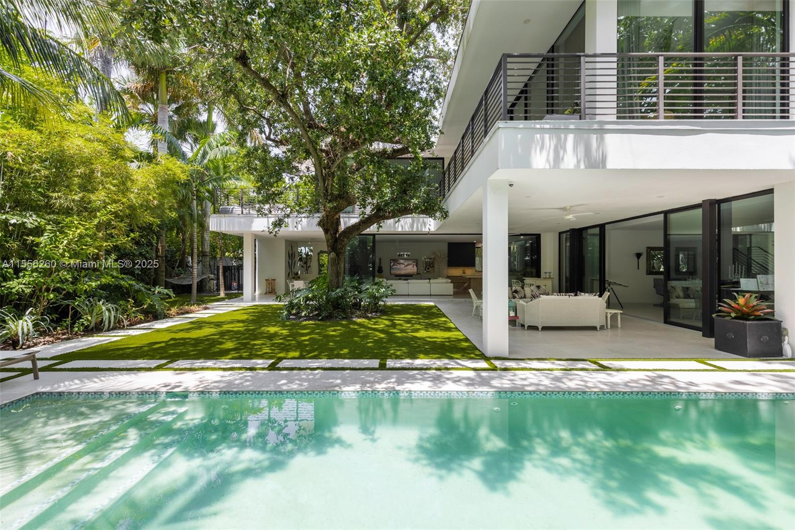 FOUR WAY LODGE ESTATES 1 - Residential