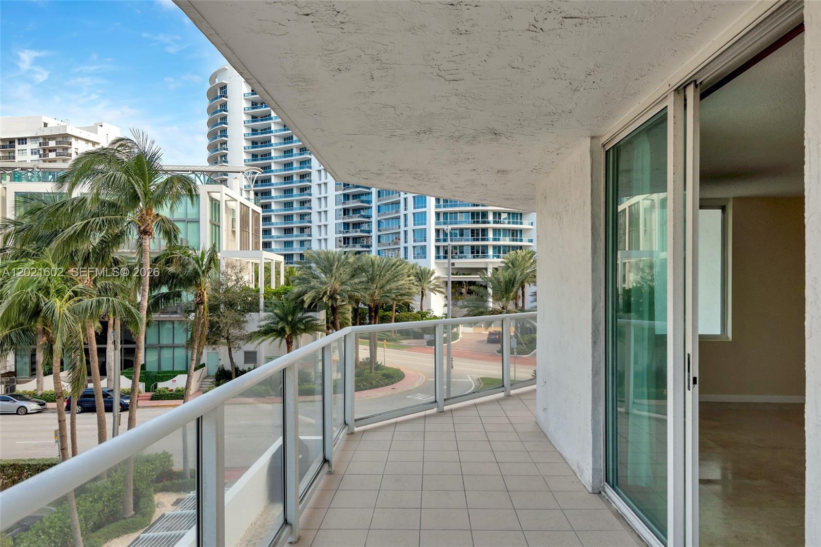 5900 Collins Ave 408