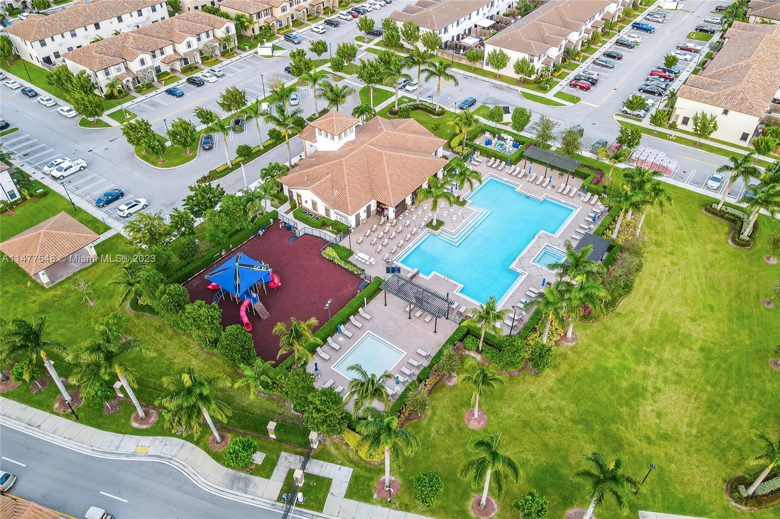COCO PALM ESTATES - Residential
