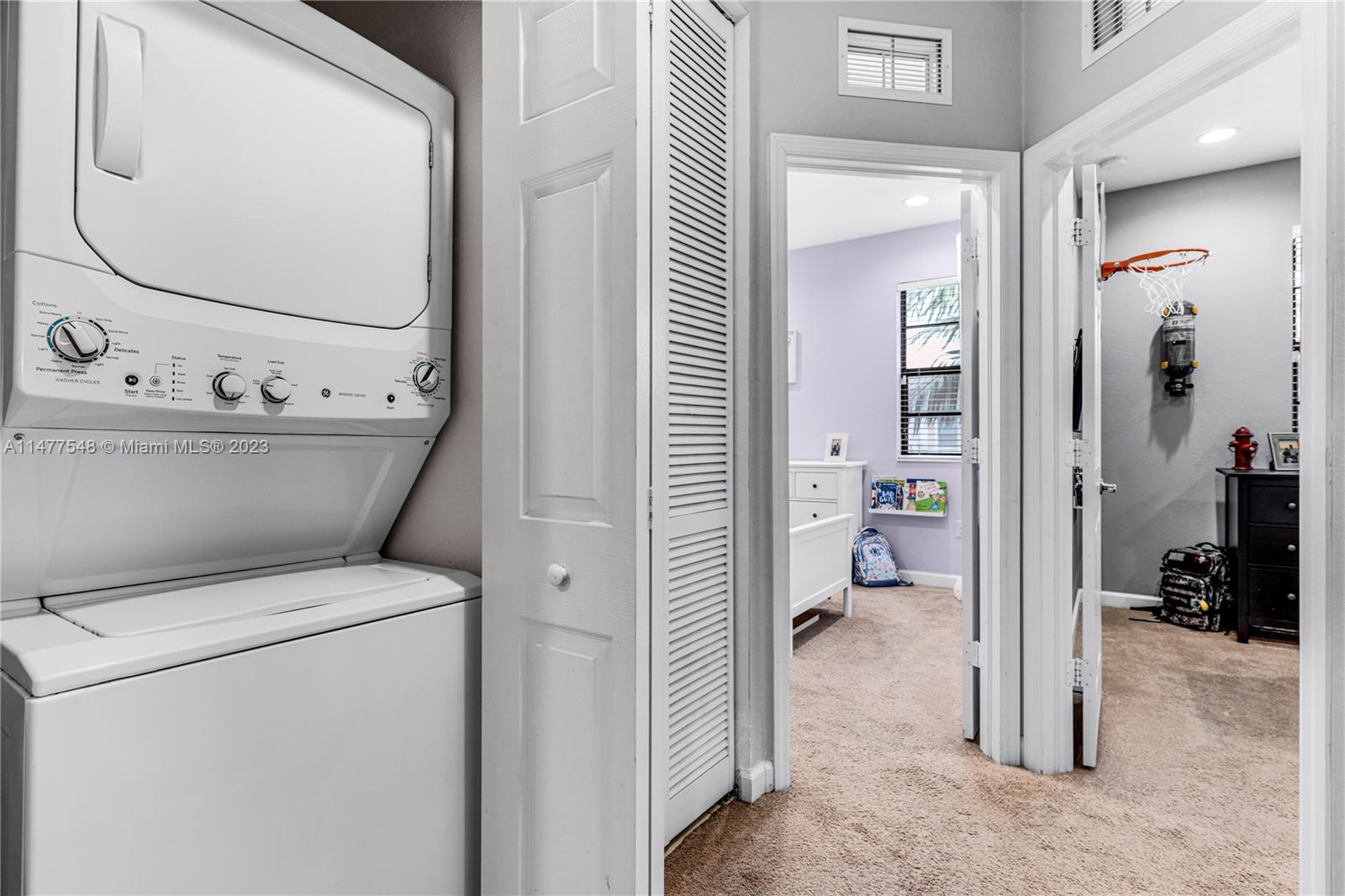 COCO PALM ESTATES - Residential