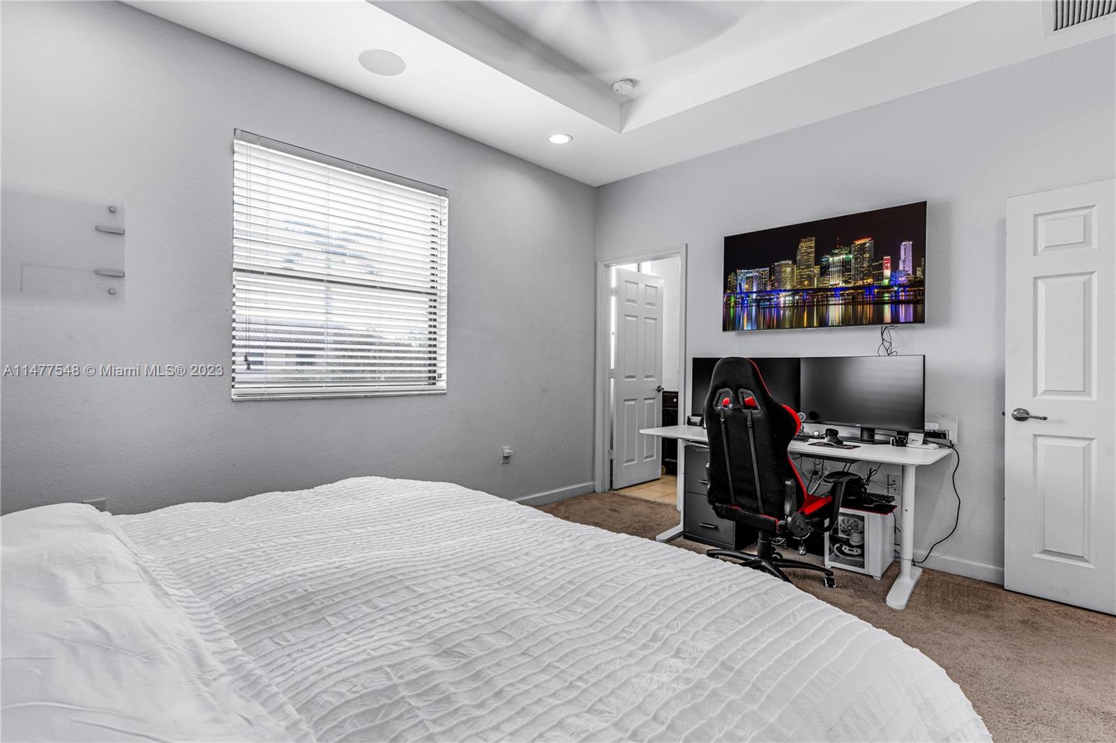 COCO PALM ESTATES - Residential