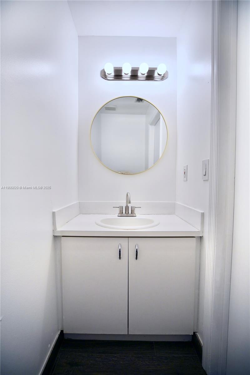 THE GATES AT DORAL ISLES - Residential Lease