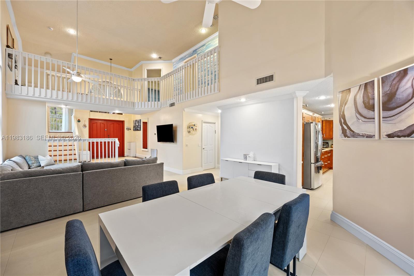 EMBASSY LAKES - Residential