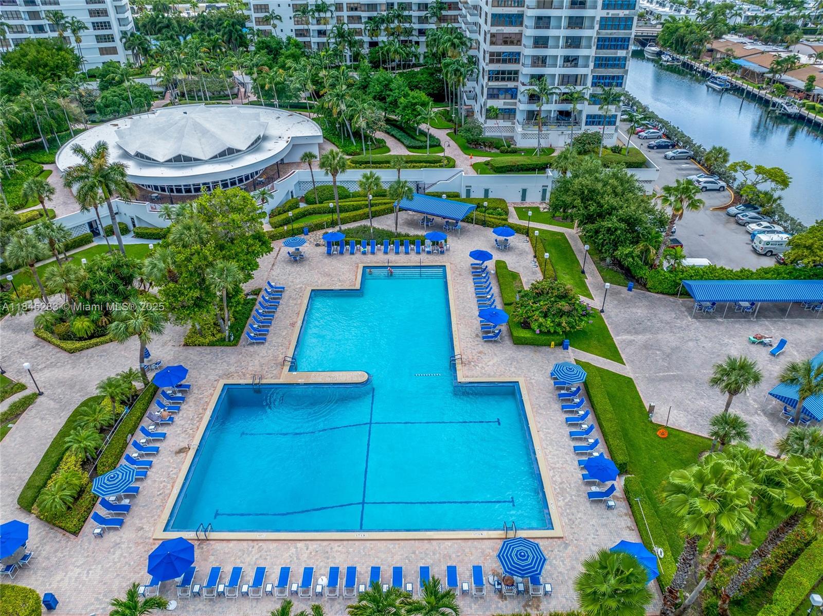 OLYMPUS CONDO PHASE - Residential