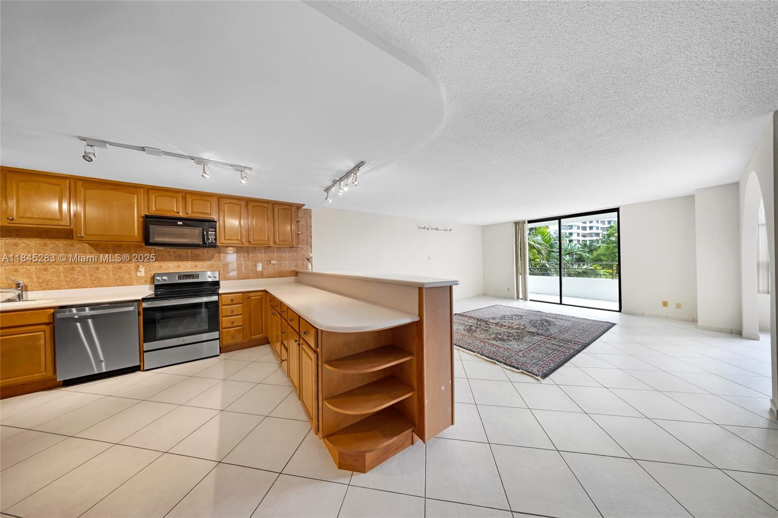 OLYMPUS CONDO PHASE - Residential