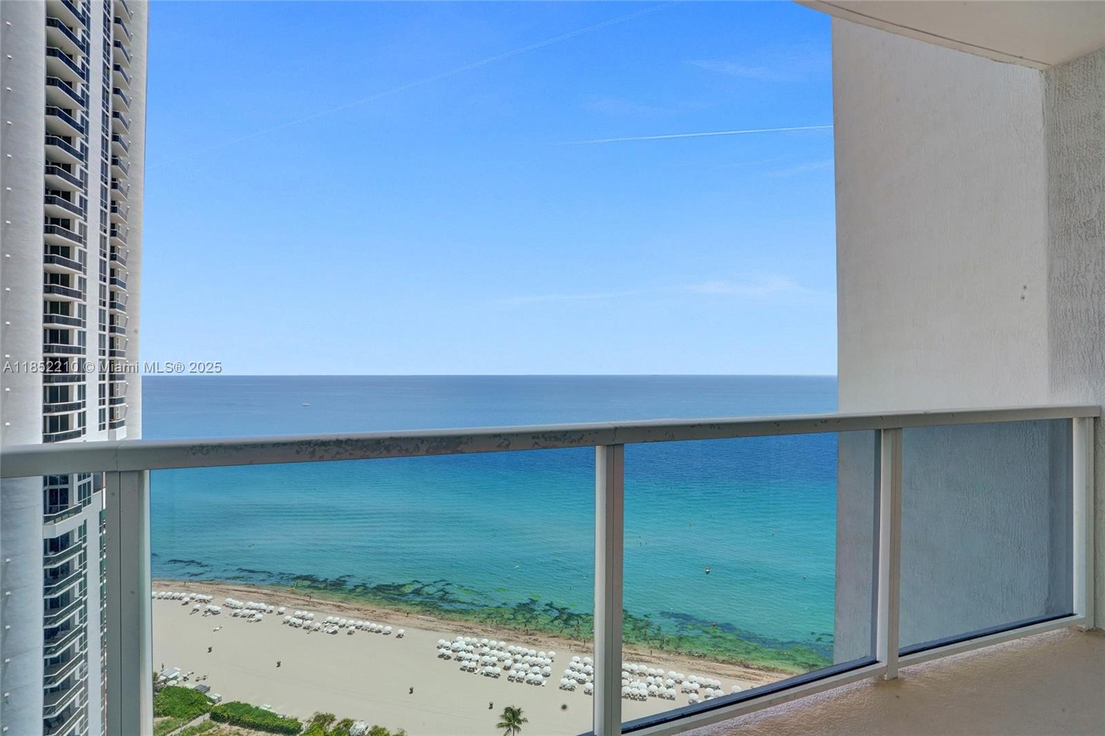 TRUMP INTERNATIONAL SONES - Residential