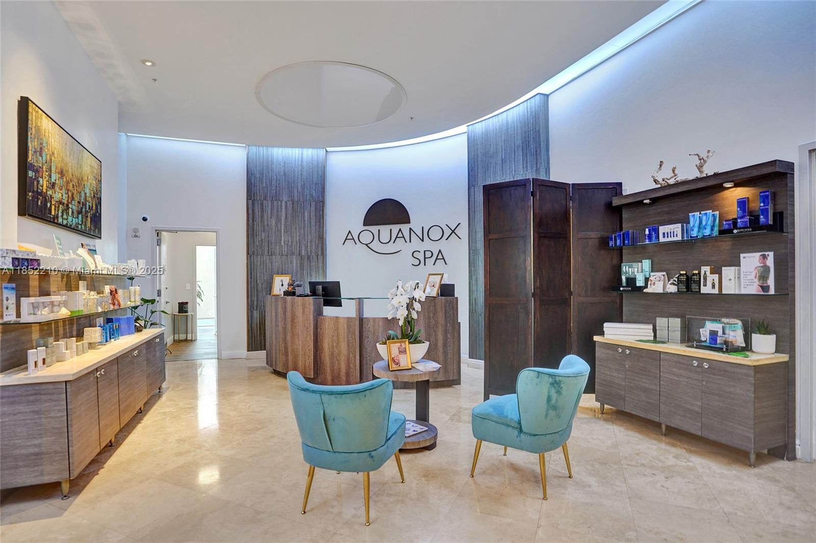 TRUMP INTERNATIONAL SONES - Residential