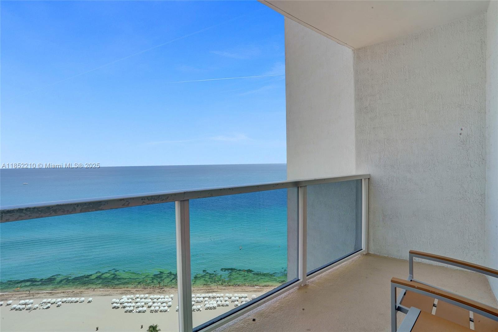 TRUMP INTERNATIONAL SONES - Residential