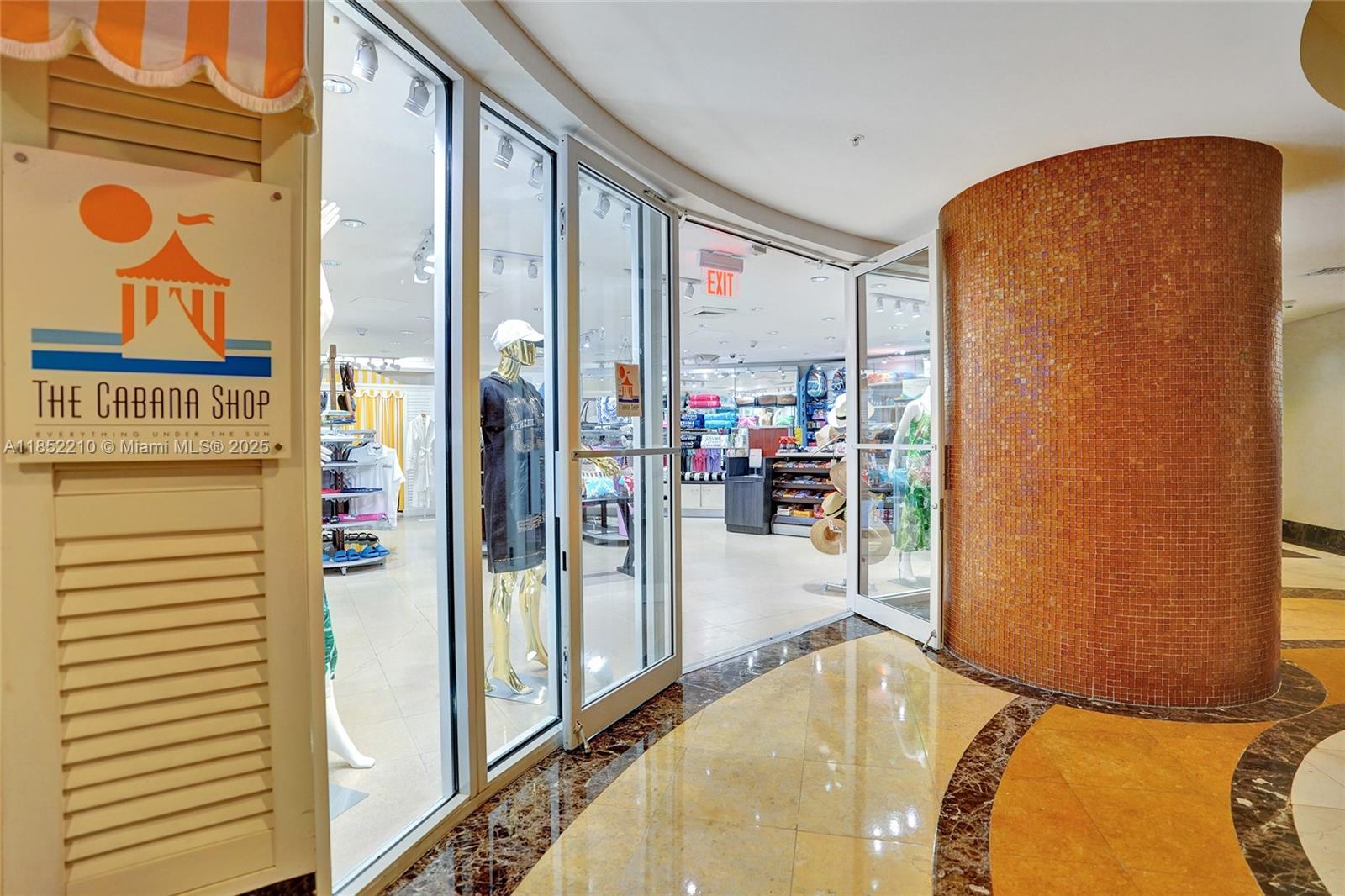 TRUMP INTERNATIONAL SONES - Residential