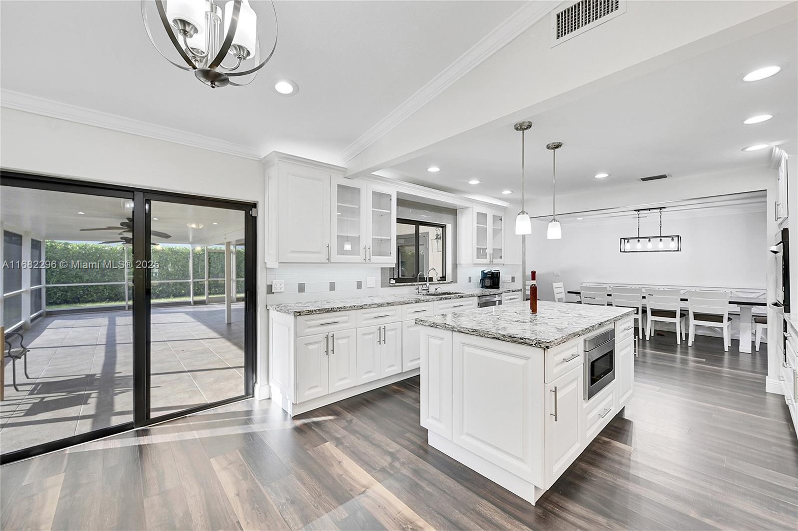 CORAL SPRINGS UNIVERSITY - Residential
