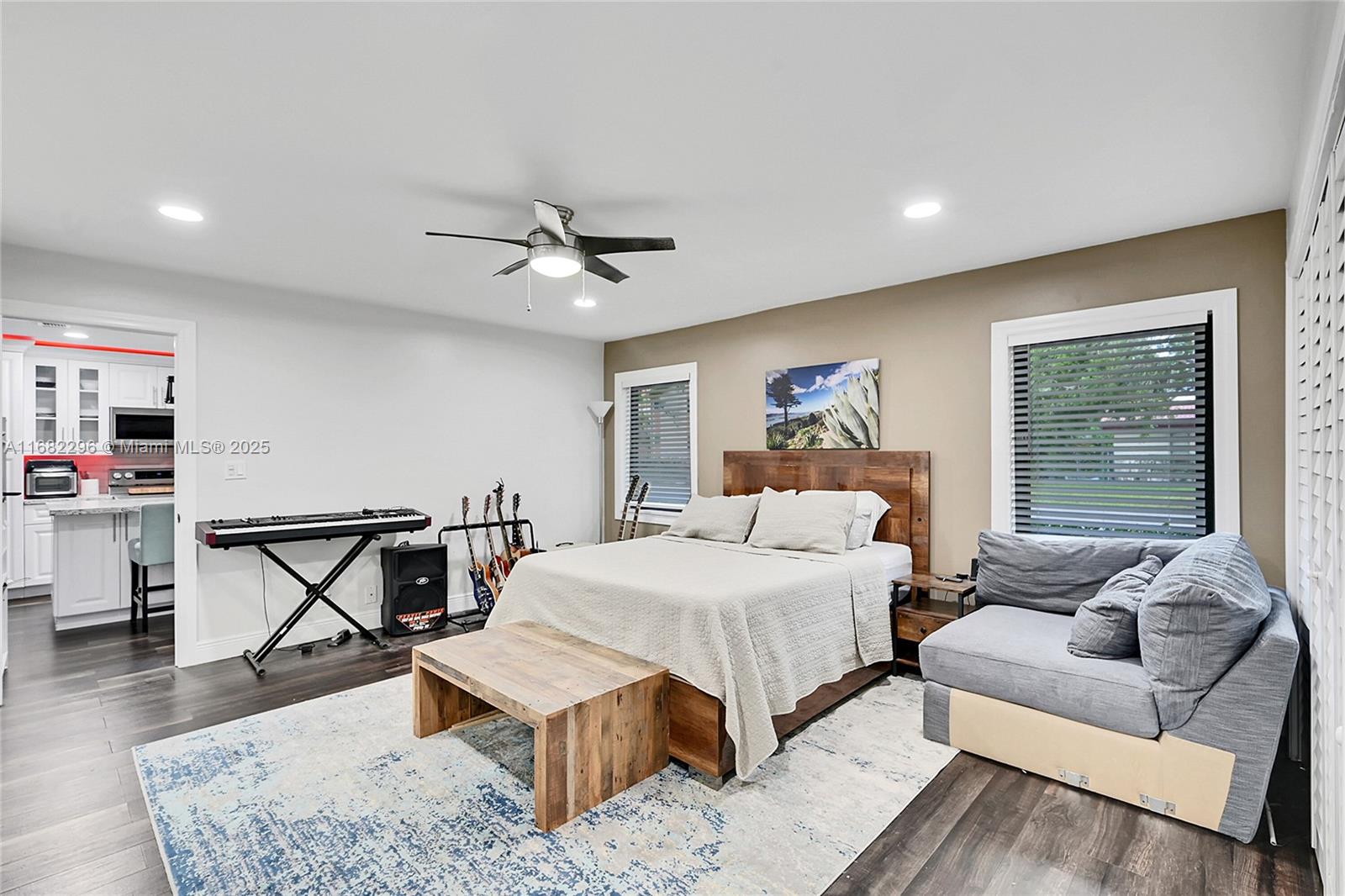 CORAL SPRINGS UNIVERSITY - Residential
