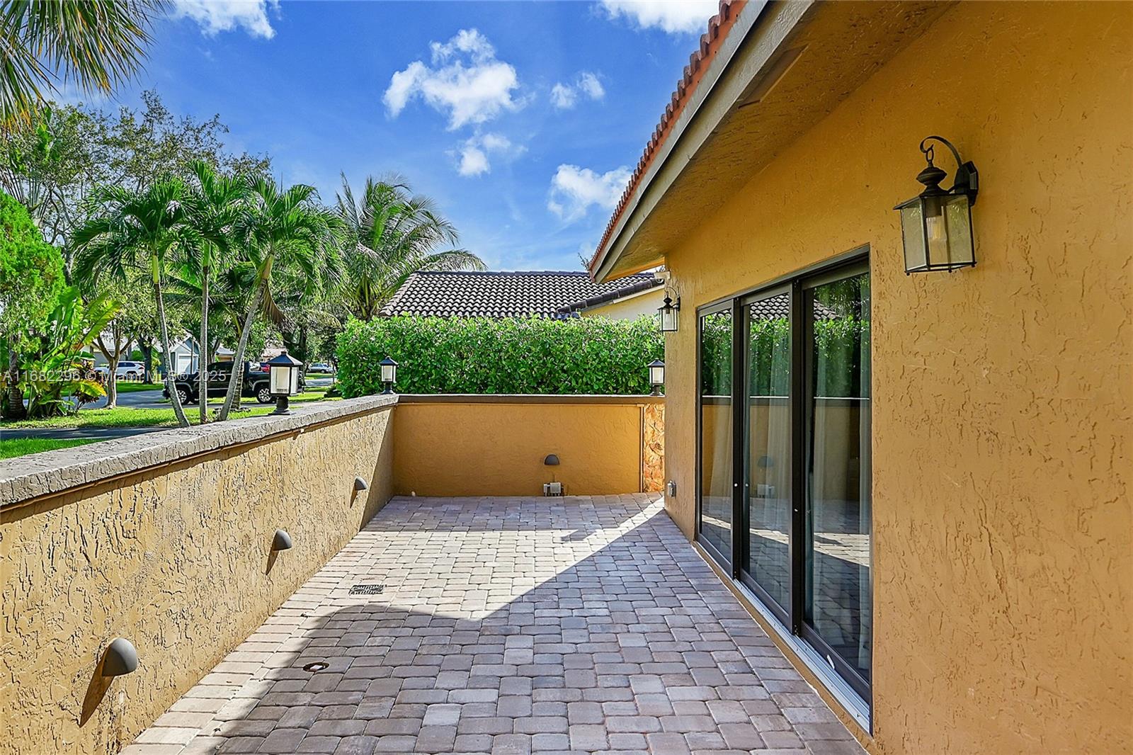 CORAL SPRINGS UNIVERSITY - Residential