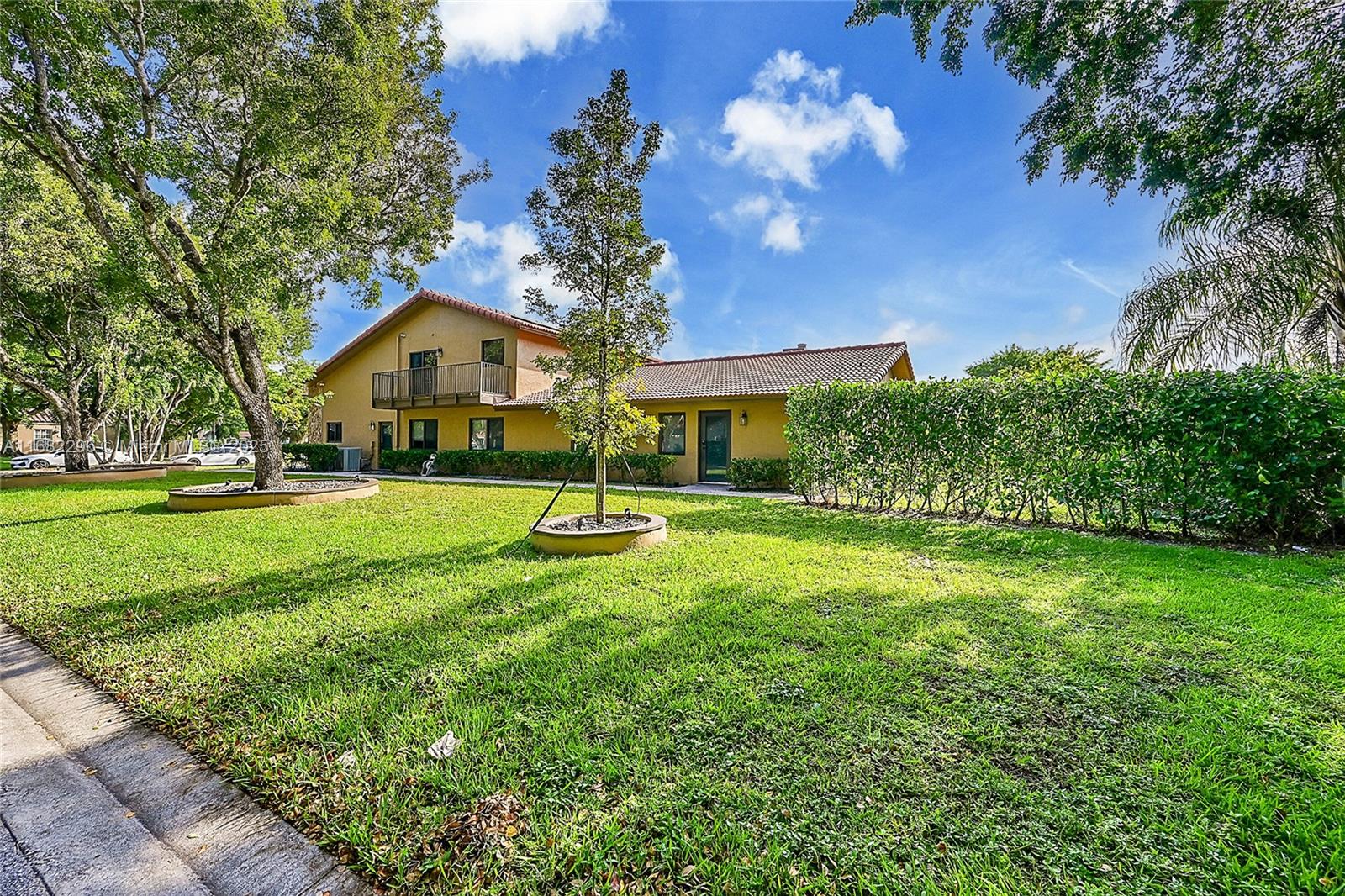 CORAL SPRINGS UNIVERSITY - Residential