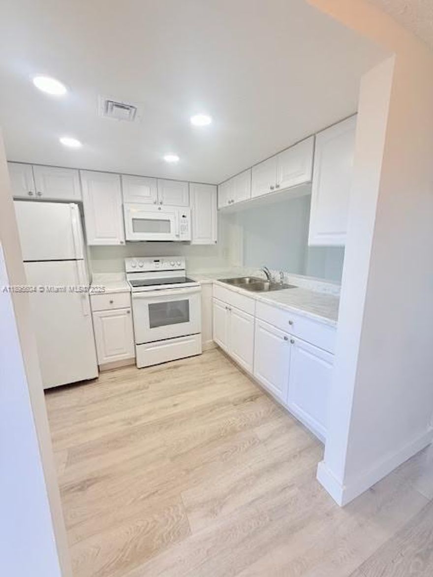 Don’t Miss This GEM!
1/1 First Floor | Pool View | New Kitchen & Appliances
Discover this beautifully updated 1-bedroom, 1-bathroom first-floor unit in a desirable and amenity-rich community. Perfect for investors or buyers looking to make this place their home, this rare find offers lasting value.
This cozy 1/1 unit features a newly renovated kitchen with modern appliances, ample closet space. Enjoy the convenience of being on the first floor, with easy access to the pool and community amenities.
Whether you're looking to live in a great location or seeking a smart investment opportunity, this unit is a must-see. Don't miss out on this fantastic chance to own a piece of paradise!