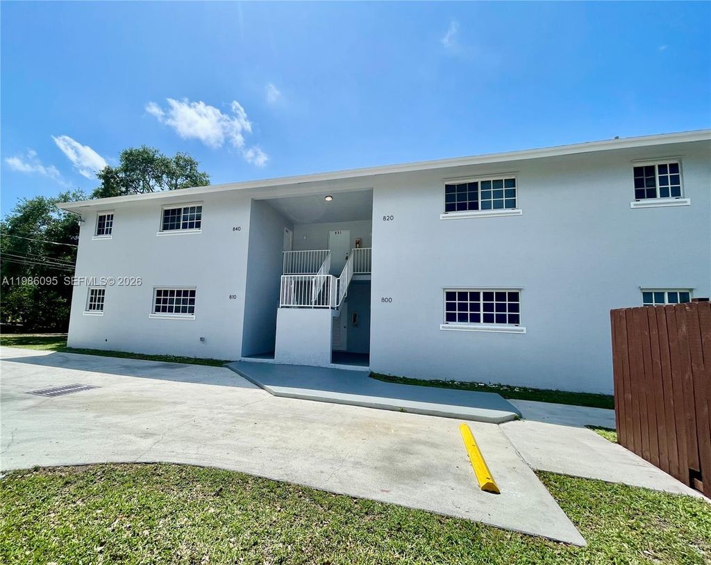 Photo of 800 SW 10th Ave #840, Hallandale Beach, FL 33009 (MLS # A11986095)