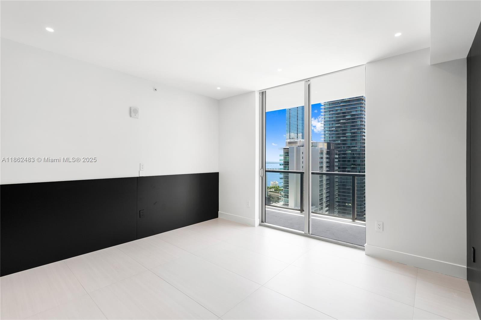 THE AXIS ON BRICKELL II C - Residential