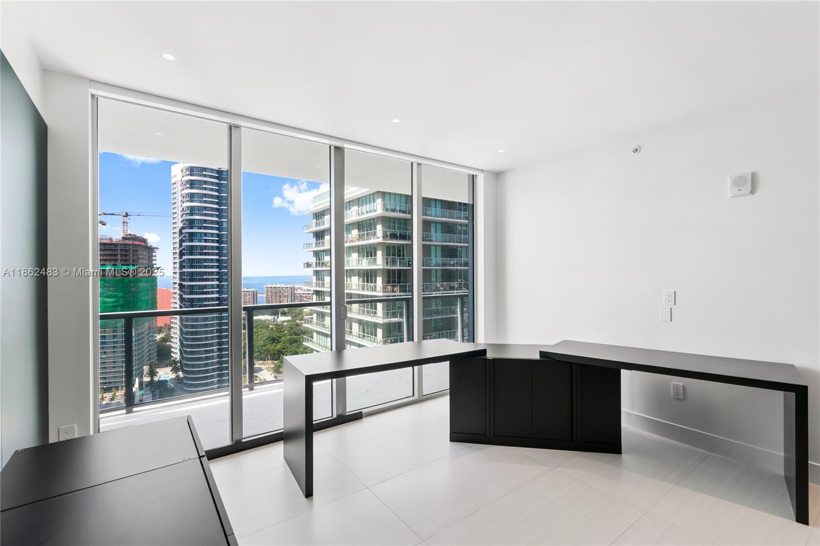 THE AXIS ON BRICKELL II C - Residential