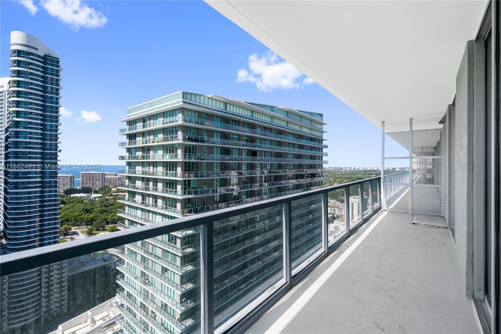 THE AXIS ON BRICKELL II C - Residential