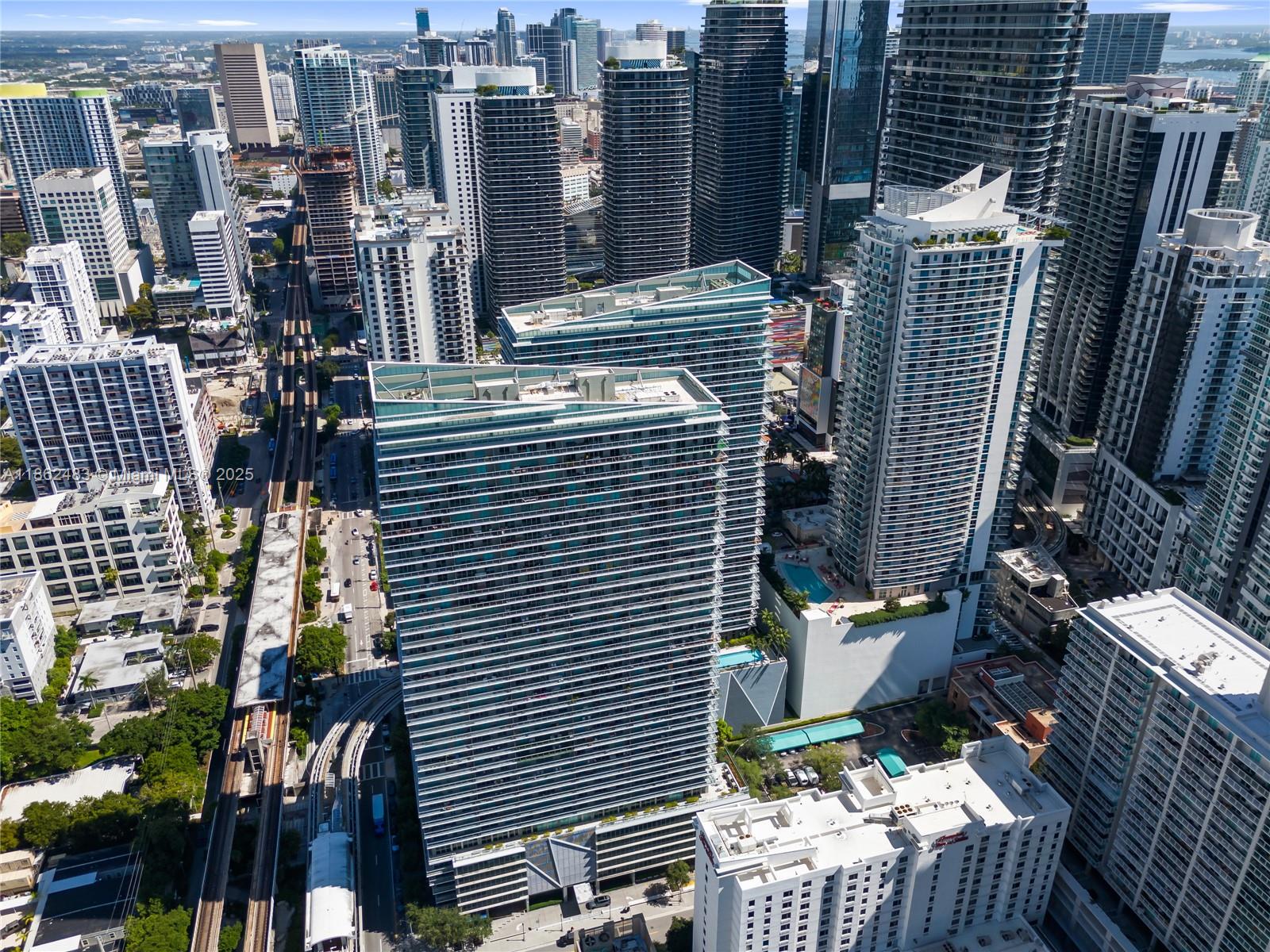THE AXIS ON BRICKELL II C - Residential