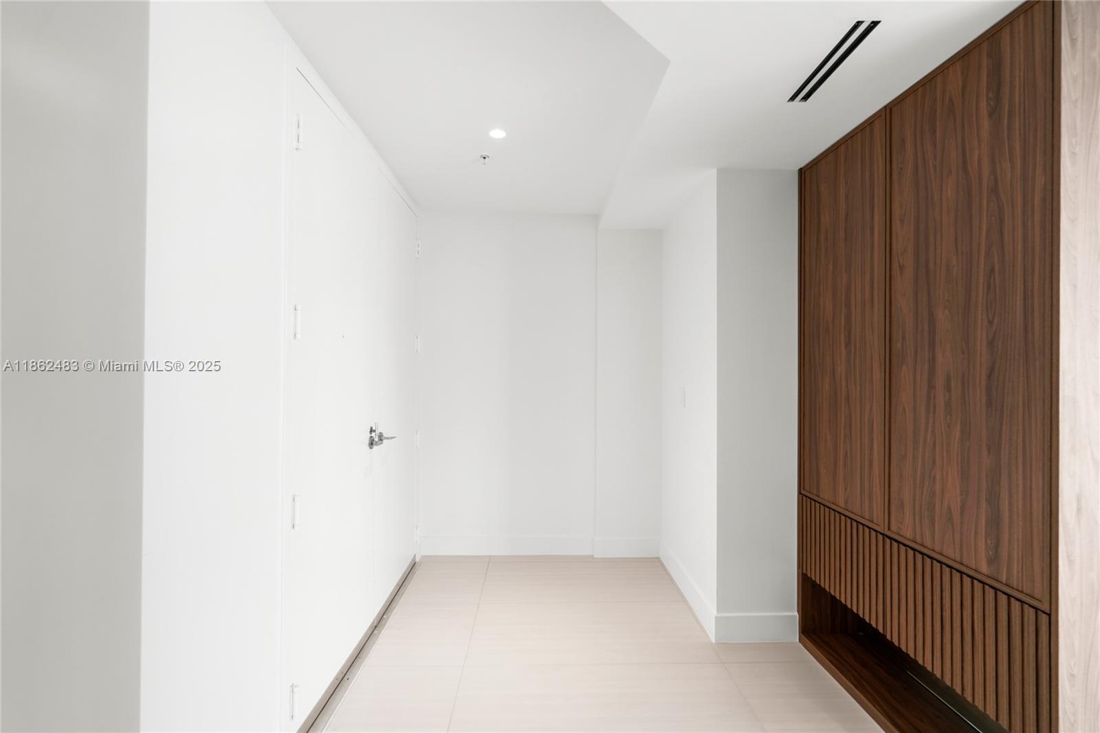 THE AXIS ON BRICKELL II C - Residential