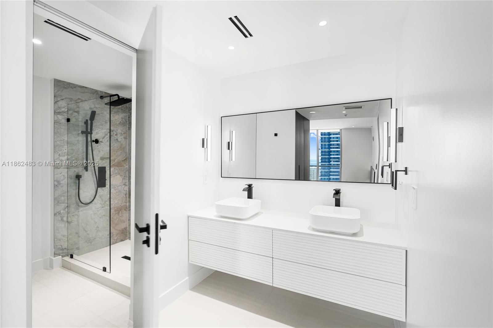 THE AXIS ON BRICKELL II C - Residential