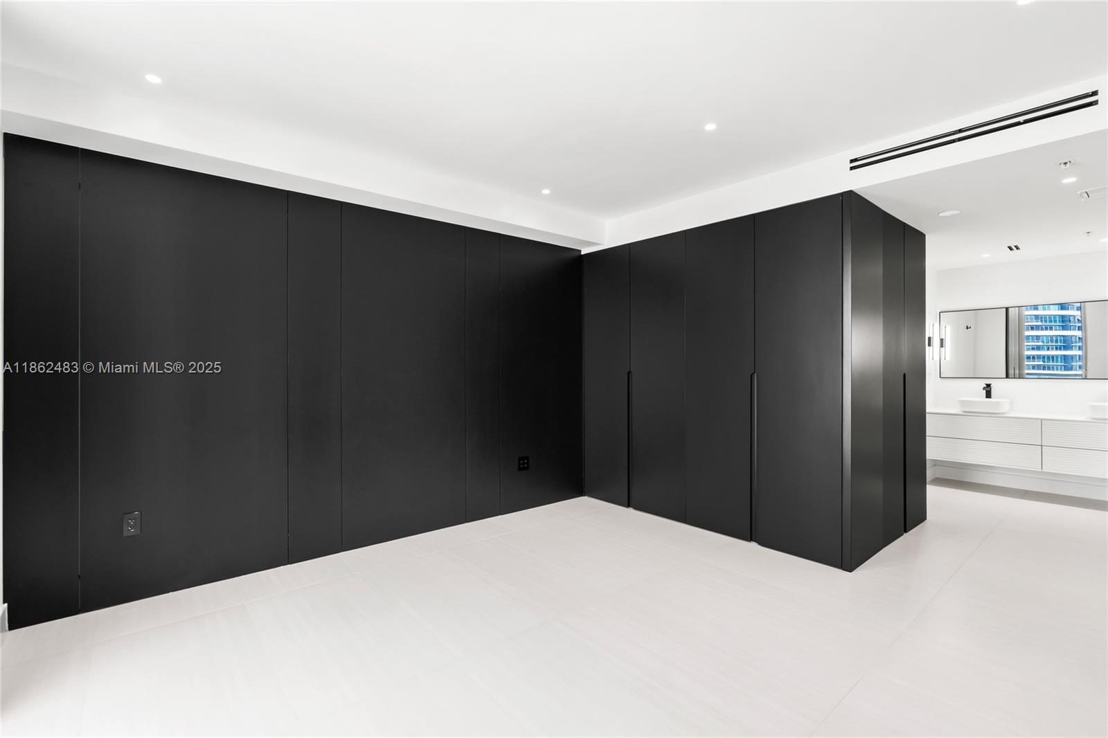 THE AXIS ON BRICKELL II C - Residential