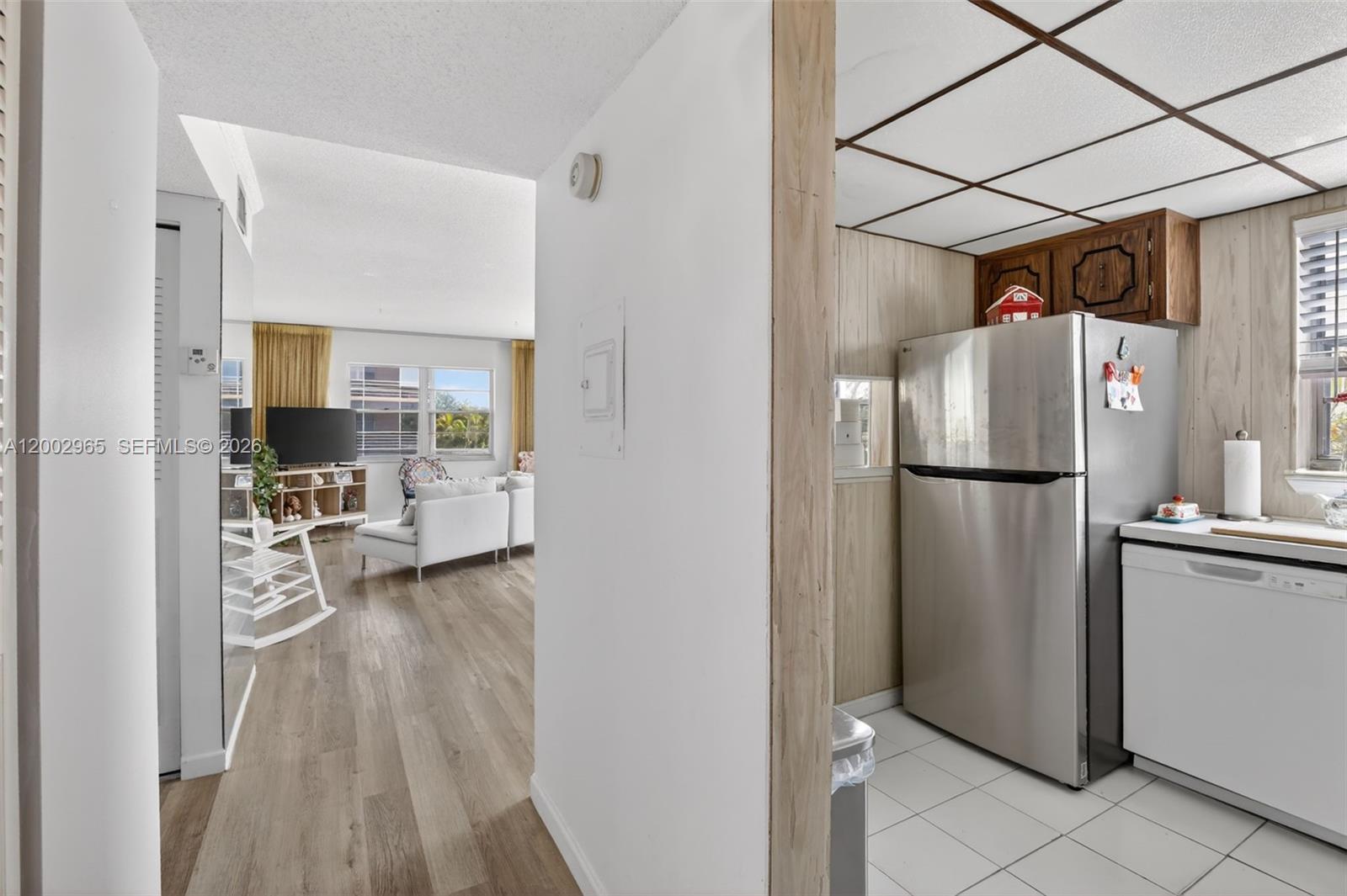 3048 E Sunrise Lakes Dr 221