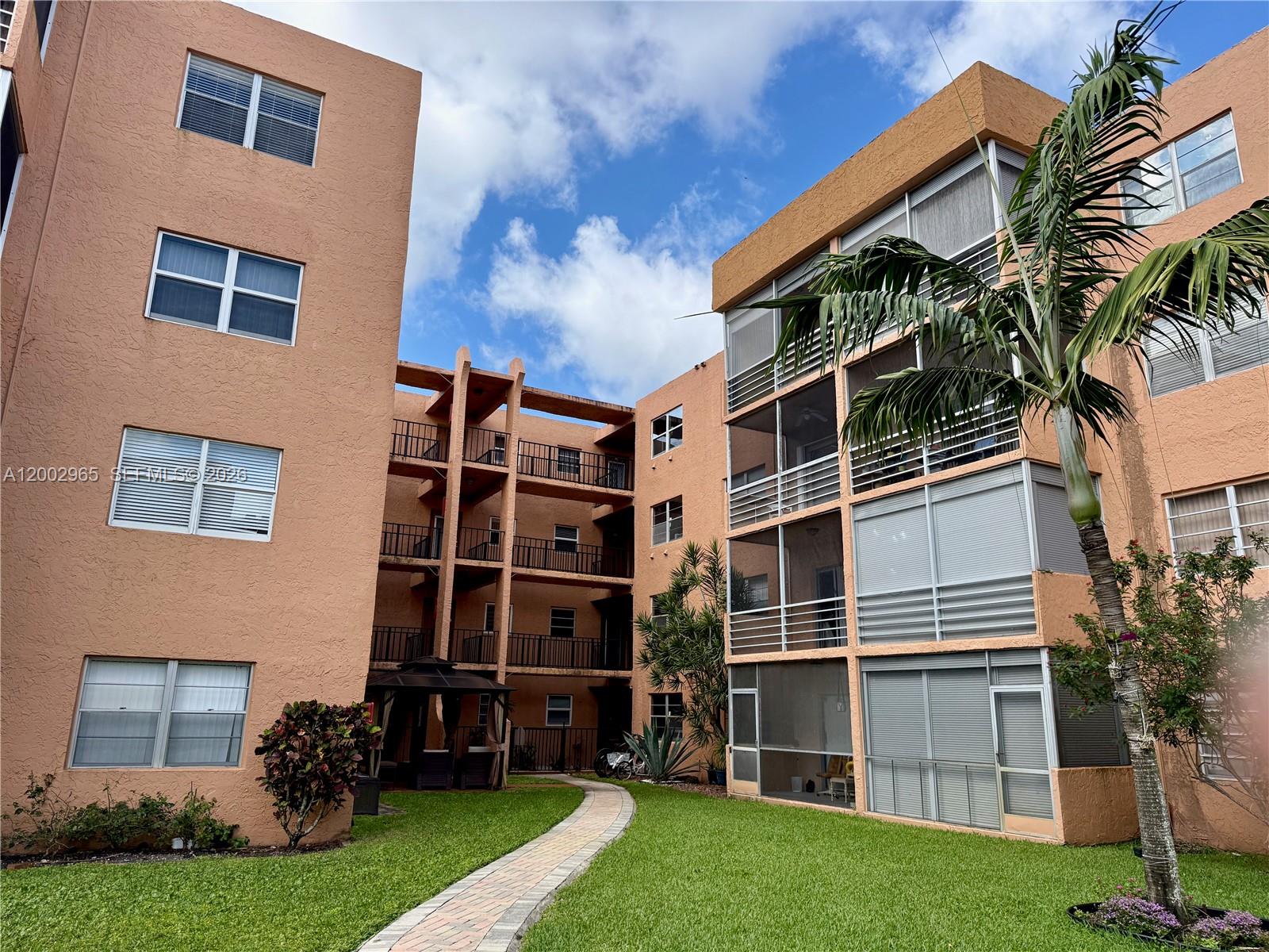 QUAIL RUN OF SUNRISE - Residential