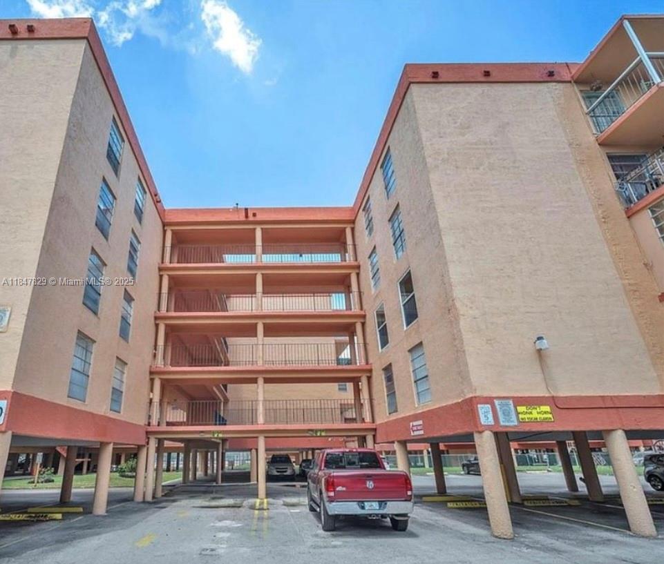 Nice and spacious 2 bedrooms, 1 bathroom apartment centrally located in the heart of Hialeah, stainless steel
appliances, 1 assigned parking space. Well-kept community with pool, kids playground, laundry facility in the building.
Next to the Palmetto Expressway, close to tons of shops and restaurants including walking distance to Westland Mall.
NO PETS as per association rules. Tenant Occupied - Must make appointments for showing.