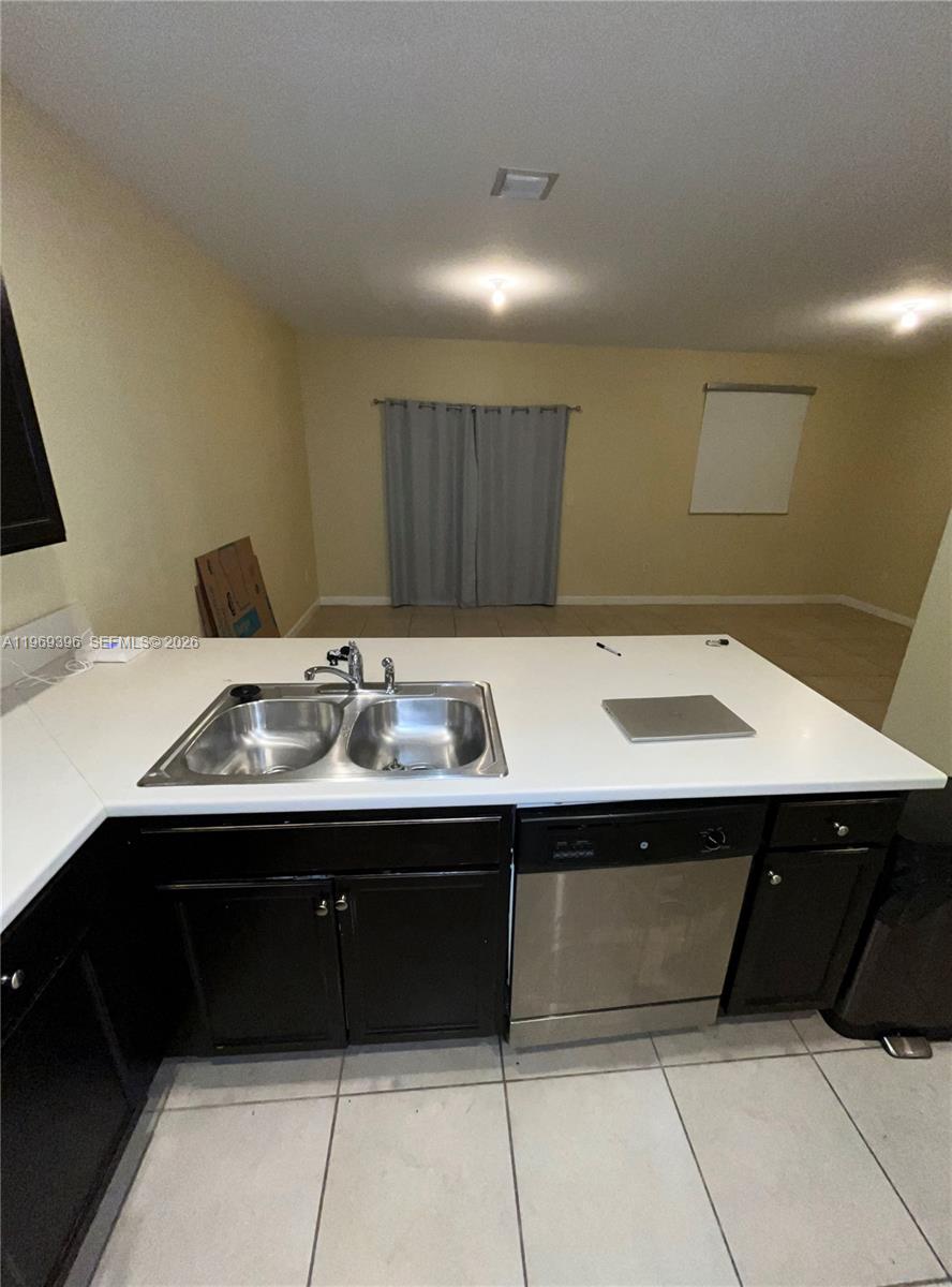 BAYWINDS OF DOMINICA AND - Residential