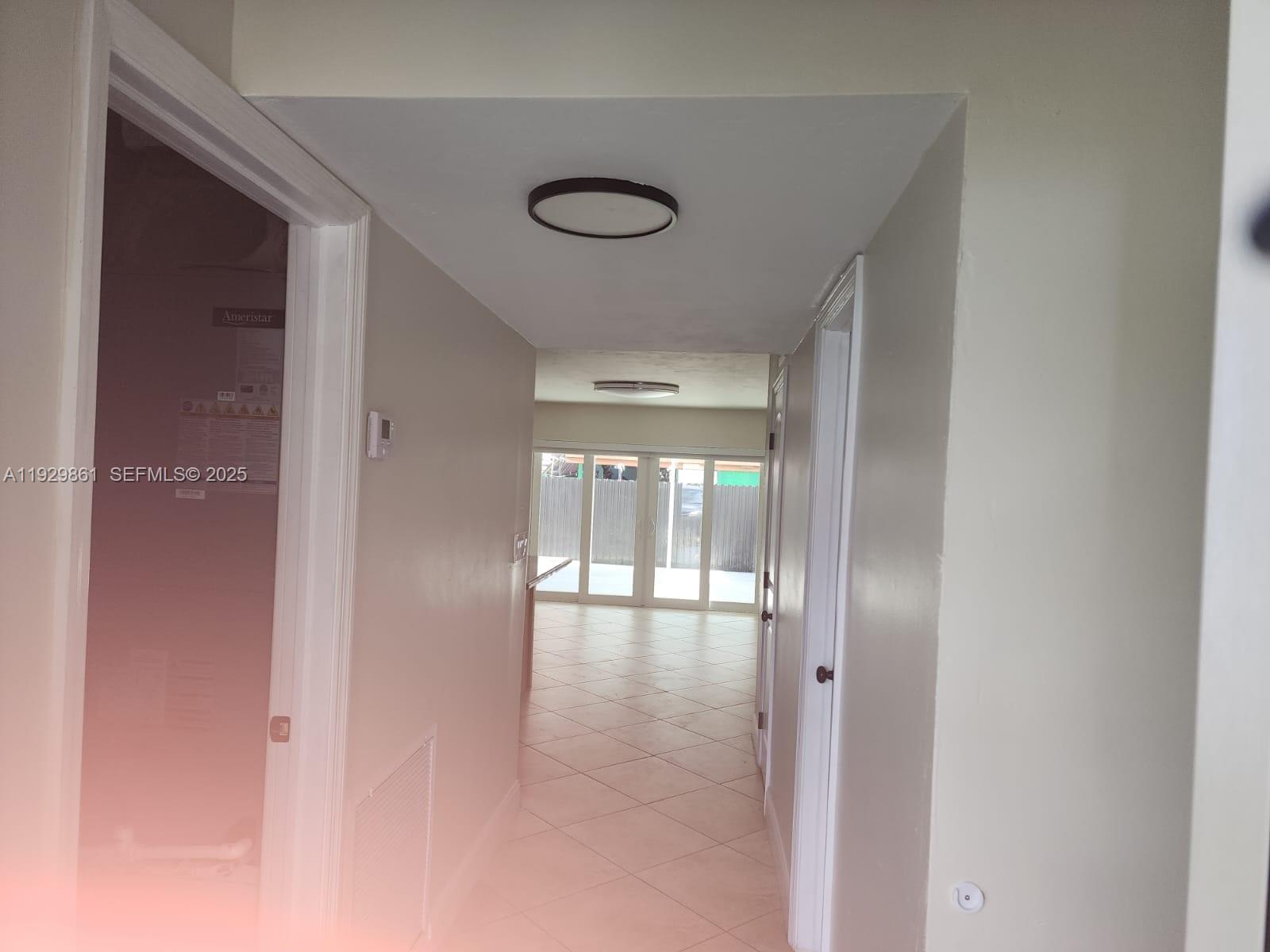 PALM SPRINGS VILLAS 3RD A - Residential Lease