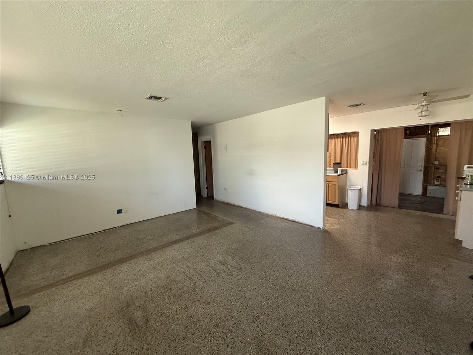 LAKE FOREST SEC 4 - Residential