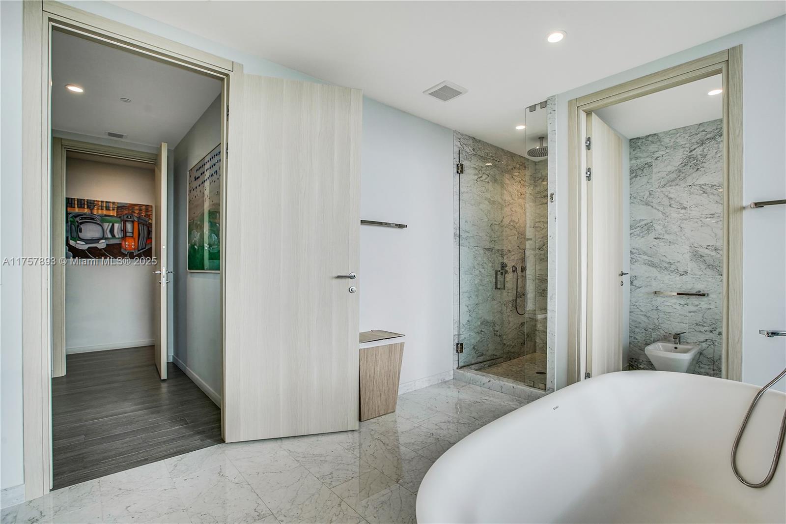 BRICKELL FLATIRON CONDO - Residential